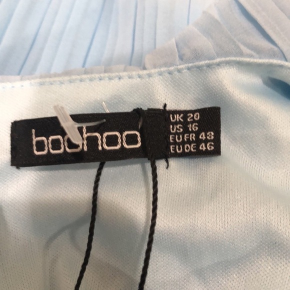 NWT Boohoo Midi Dress Size US 16 Pastel Blue Pleated - Picture 7 of 9